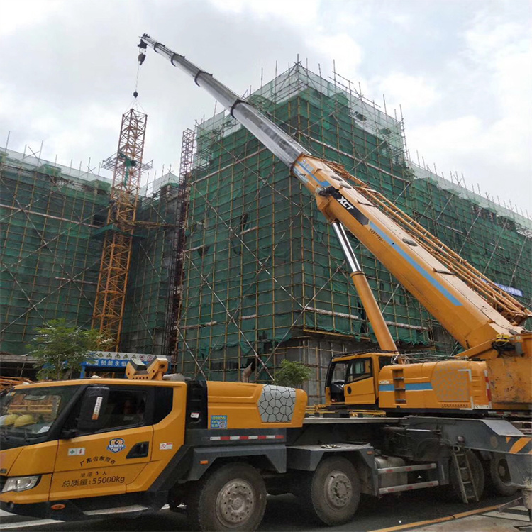 连江县谈谈吊车租赁需要注意的事项