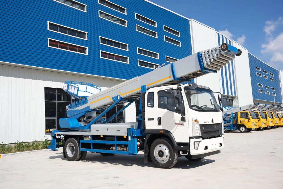 连江县出租云梯车高空作业车 建筑垃圾搬运