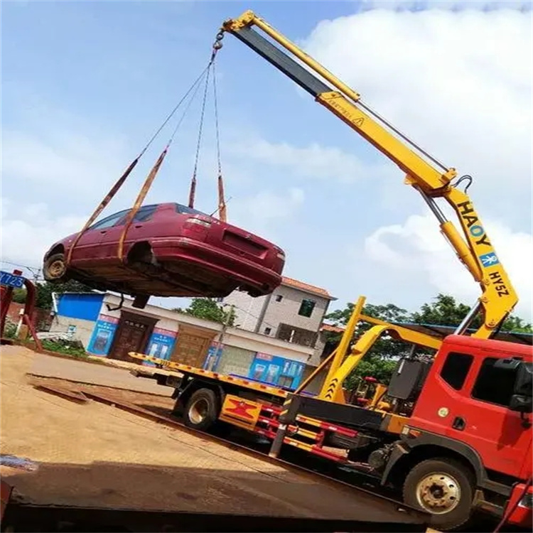 连江县吊车吊汽车的正确方法